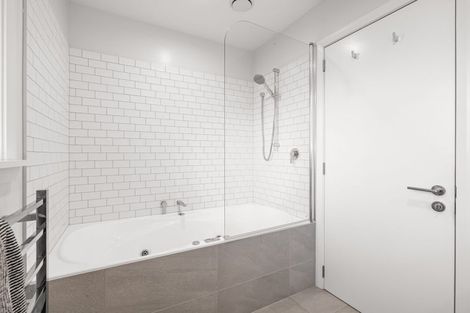 Photo of property in 174 Langdons Road, Northcote, Christchurch, 8052