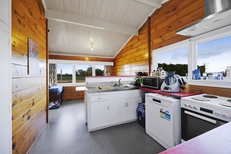 Photo of property in 27 Egmont Street, Kaponga, Hawera, 4679