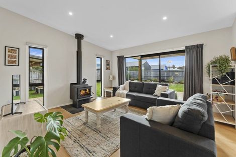 Photo of property in 13 Sentinel Drive, Lake Hawea, Wanaka, 9382
