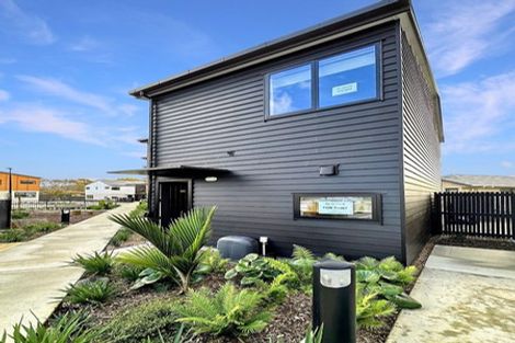 Photo of property in 38 Whati Lane, Henderson, Auckland, 0612
