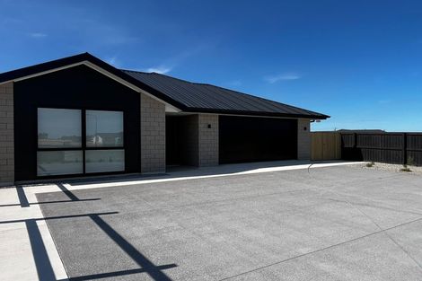 Photo of property in 3 Redwood Park Road, Glenbervie, 0173