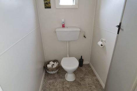 Photo of property in 150 Queen Street, Westport, 7825