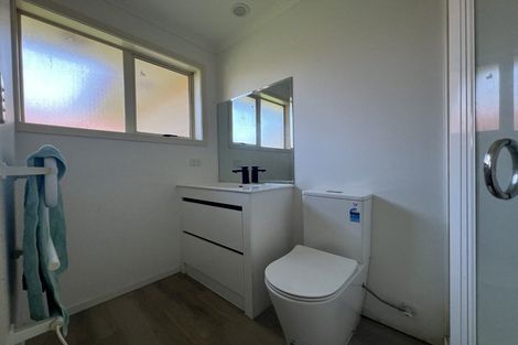 Photo of property in 38 Matija Place, Red Beach, 0932