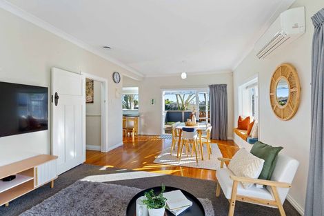 Photo of property in 21 Dunstan Street, Otaki, 5512