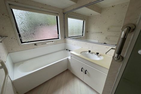 Photo of property in 28 Halyard Close, Flagstaff, Hamilton, 3210