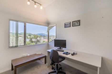 Photo of property in 27 Millennium Hill, Paraparaumu, 5032