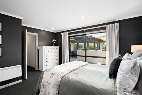 Photo of property in 91 Westchester Drive, Churton Park, Wellington, 6037