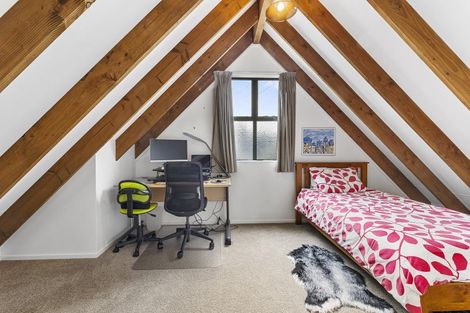 Photo of property in 49u3 Ranui Terrace, Tawa, Wellington, 5028
