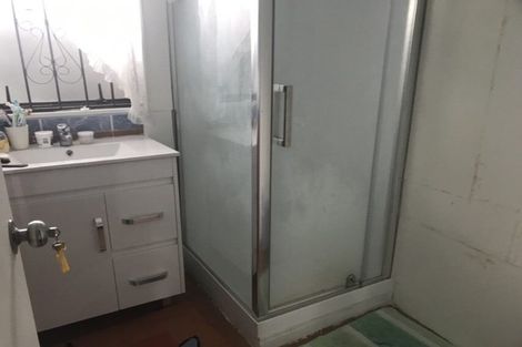 Photo of property in 60a Robertson Road, Favona, Auckland, 2024