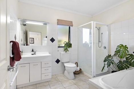 Photo of property in 31 Futuna Close, Karori, Wellington, 6012
