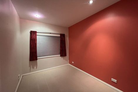 Photo of property in 19 East Coast Road, Milford, Auckland, 0620