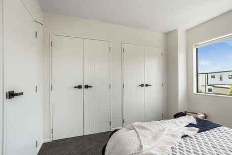 Photo of property in 2/13 Fairdale Place, Birkdale, Auckland, 0626