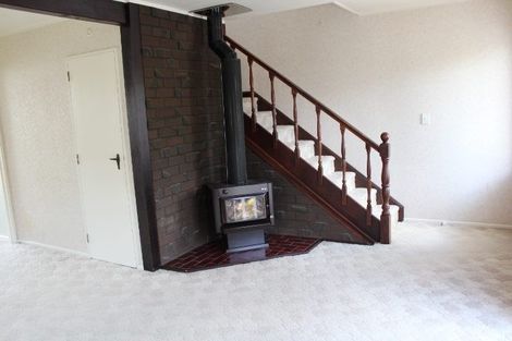 Photo of property in 2 Tarbett Road, Hillcrest, Hamilton, 3216