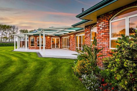 Photo of property in 211 Tawhiti Road, Hawera, 4672