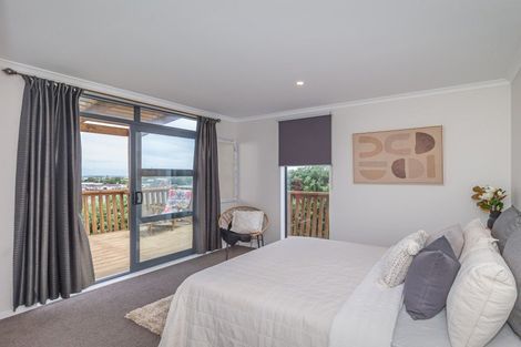 Photo of property in 6 Arataki Grove, Waitarere Beach, Levin, 5510