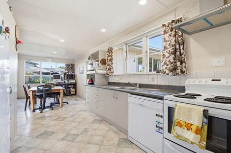Photo of property in 36 Gloucester Street, Takaro, Palmerston North, 4412