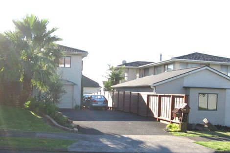 Photo of property in 2/22 Sea Spray Drive, Bucklands Beach, Auckland, 2012