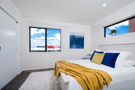 Photo of property in 91b Hobsonville Point Road, Hobsonville, Auckland, 0616