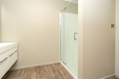 Photo of property in 108u8 Old Farm Road, Hamilton East, Hamilton, 3216
