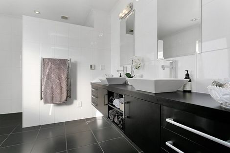 Photo of property in 15 Naomi Place, Cambridge, 3434