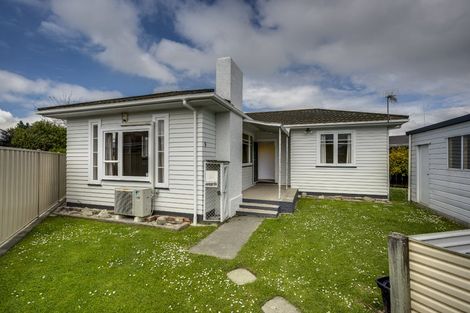 Photo of property in 9 Oxford Street, Taradale, Napier, 4112