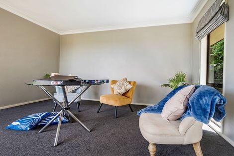 Photo of property in 12 Stirling Place, Dinsdale, Hamilton, 3204