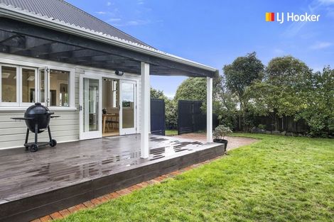 Photo of property in 73 Royal Crescent, Saint Kilda, Dunedin, 9012