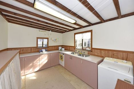 Photo of property in 25 Aorangi Road, Bryndwr, Christchurch, 8053