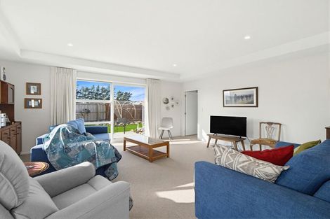 Photo of property in 37 Greig Crescent, Amberley, 7410
