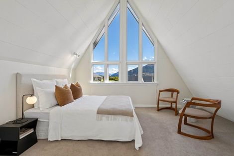 Photo of property in 696 Peninsula Road, Kelvin Heights, Queenstown, 9300