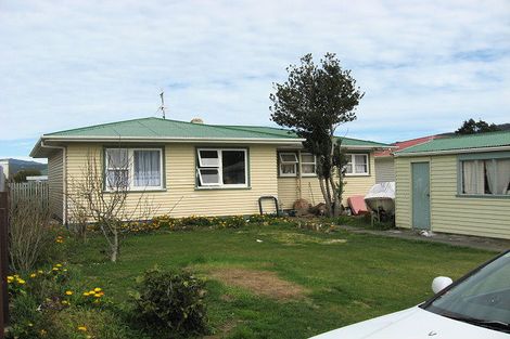 Photo of property in 9 Hunt Street, Wainuiomata, Lower Hutt, 5014