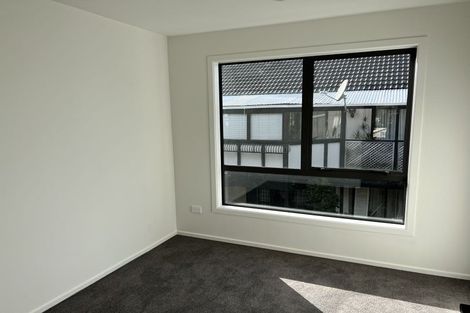 Photo of property in 43 Tirimoana Road, Te Atatu South, Auckland, 0602
