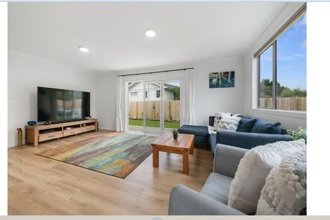 Photo of property in 81 California Drive, Totara Park, Upper Hutt, 5018