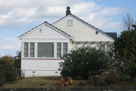 Photo of property in 3196 Great North Road, New Lynn, Auckland, 0600