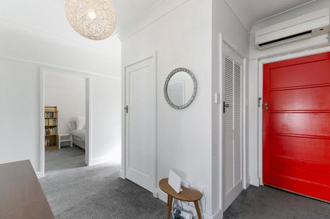 Photo of property in Samoa High Commission, 1f4 Wesley Road, Kelburn, Wellington, 6012