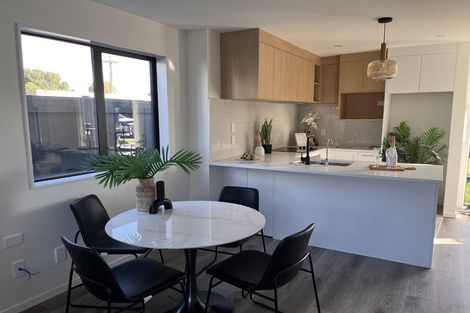 Photo of property in 1/5 Hikurangi Street, Te Atatu Peninsula, Auckland, 0610