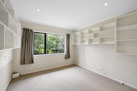 Photo of property in 72 Karamea Street, Whalers Gate, New Plymouth, 4310