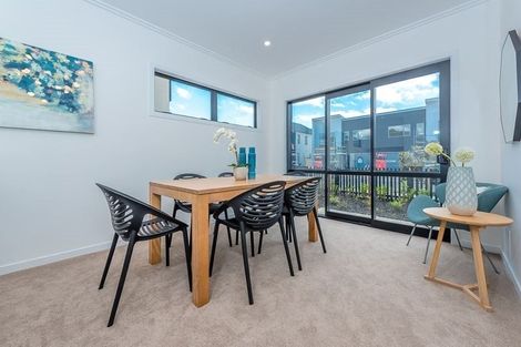 Photo of property in 12 Sacred Kingfisher Road, Hobsonville, Auckland, 0618
