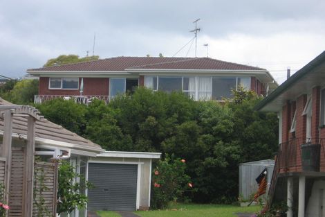 Photo of property in 1/6 Margaret Place, Milford, Auckland, 0620