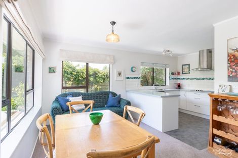 Photo of property in 2b Terminus Street, Silverstream, Upper Hutt, 5019