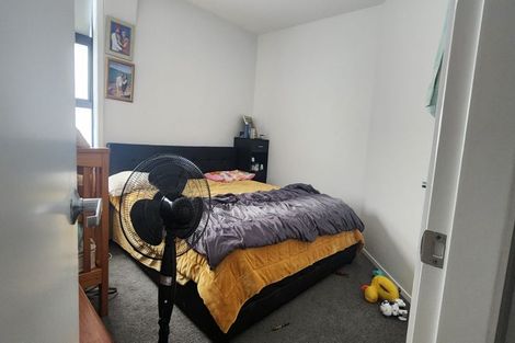 Photo of property in 2a/1 Gibbons Street, Upper Hutt, 5018