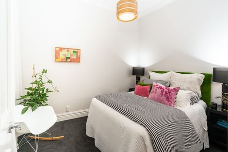 Photo of property in 18 Portland Crescent, Thorndon, Wellington, 6011