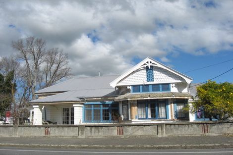 Photo of property in 5 Ruataniwha Street, Waipawa, 4210