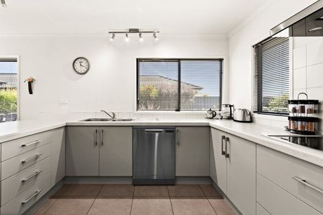 Photo of property in 21 Mcnaughton Place, Onekawa, Napier, 4110