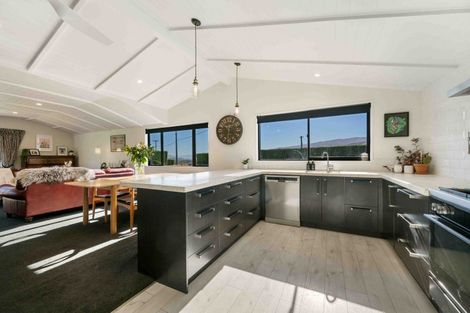Photo of property in 1 Hall Road, Bannockburn, Cromwell, 9384