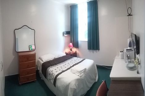 Photo of property in Carillion/the Knoll, 33 Thompson Street, Mount Cook, Wellington, 6011