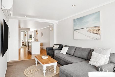 Photo of property in 213/332 Maunganui Road, Mount Maunganui, 3116