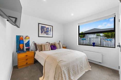 Photo of property in 41 Cyrus Street, Whalers Gate, New Plymouth, 4310