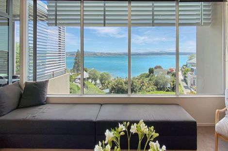 Photo of property in 2/23 Seapoint Road, Bluff Hill, Napier, 4110