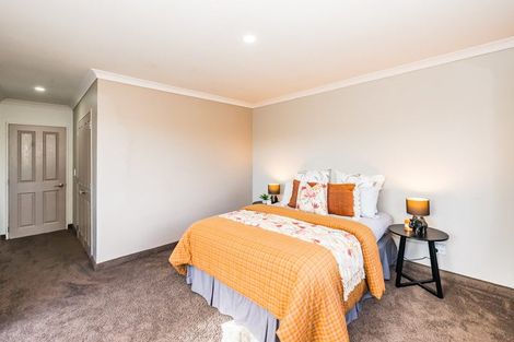 Photo of property in 32 Quadrant Heights, Paraparaumu, 5032